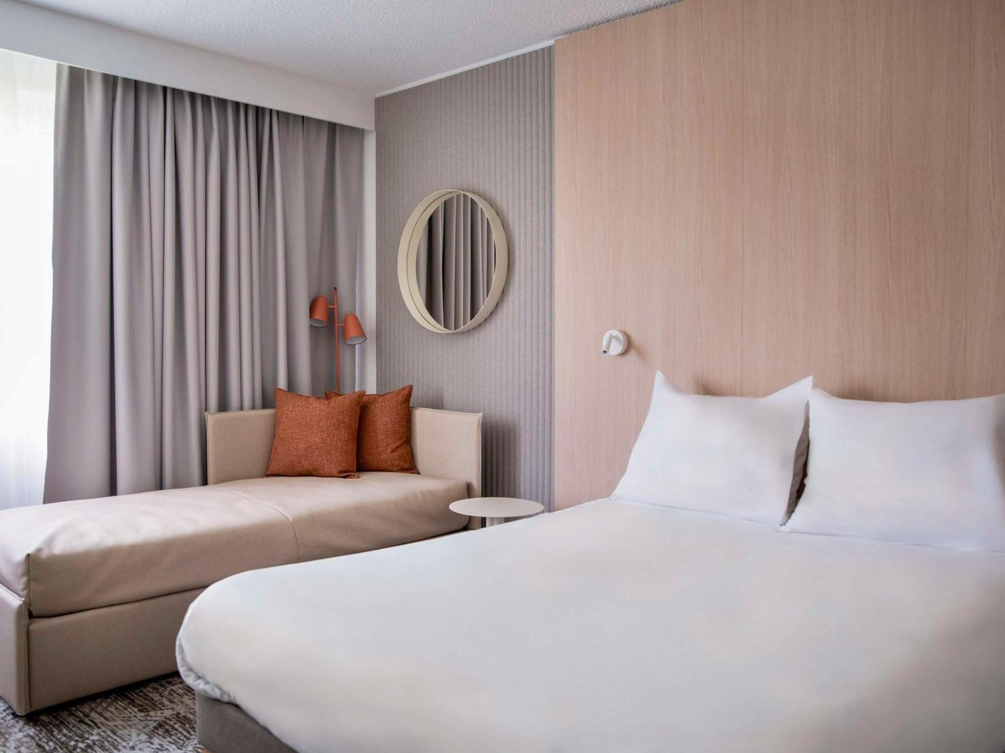 โนโวเทล บอร์โด แอโรปอร์ Hotel เมรินแญค ภายนอก รูปภาพ